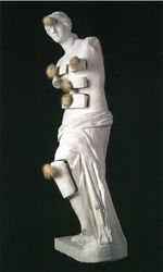 Венера Милосская с выдвижными ящиками 1936 Венера Милосская с выдвижными ящиками 1936